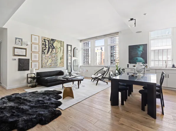 25 West Houston Street image 1 of 8