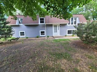 1769 Perkins Ln, Maple Plain, MN 55359