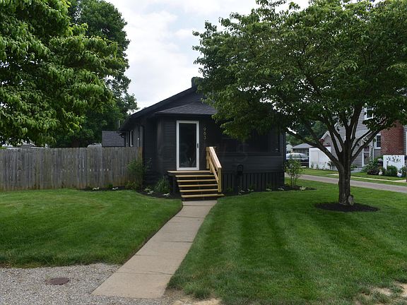 3rd image of 963 Lawnview Ave