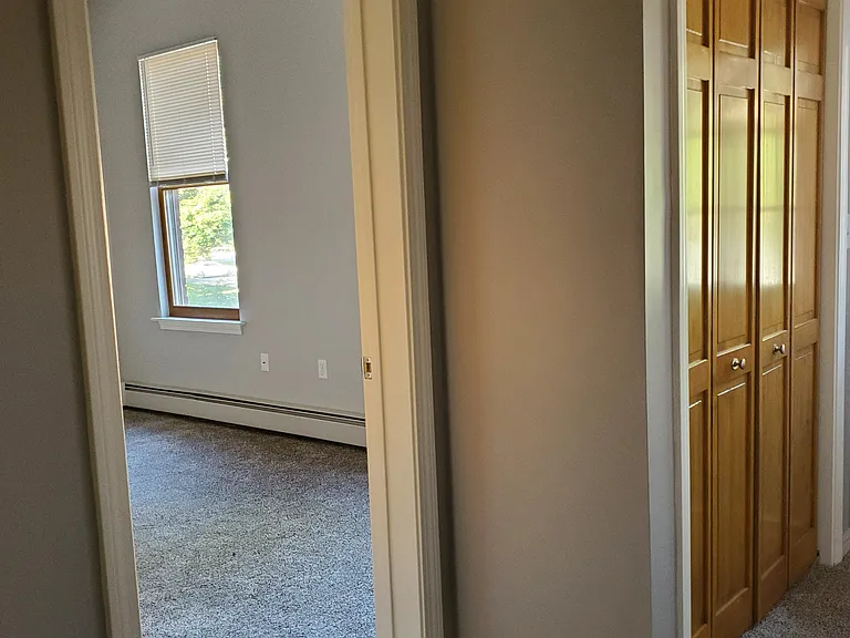 354 Laurel St #2 — Photo 16