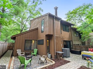 11979 Greywing Ct, Reston, VA 20191