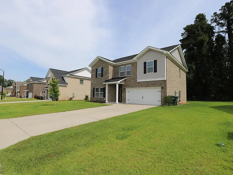 870 Curlew Cir — Photo 3