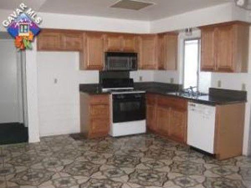 4th image of 38128 Lemsford Ave
