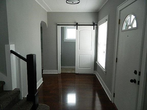 4th image of 615 E 10th Ave