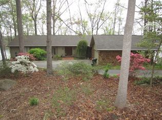 305 Bobolink Dr, Seneca, SC 29672