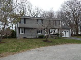 12 Ranger Rd, Somerset, MA 02726