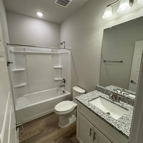 7153 Magnolia Vlg #101 — Photo 11