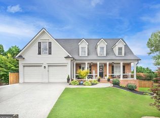 1142 Cayuga Ct, Dacula, GA 30019