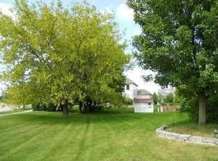 5300 Sawhorse Dr, Hoffman Estates, IL 60192