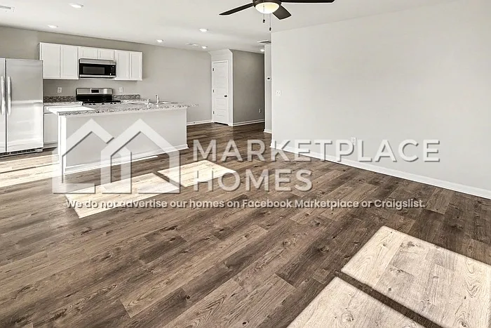 133 River Rock St — Photo 3