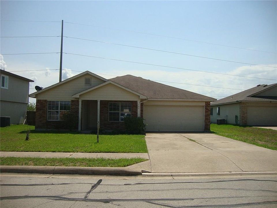 1st image of 105 Oman St