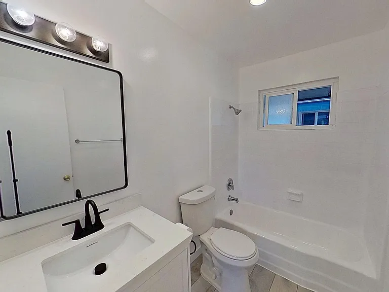 12072 Bailey St — Photo 14