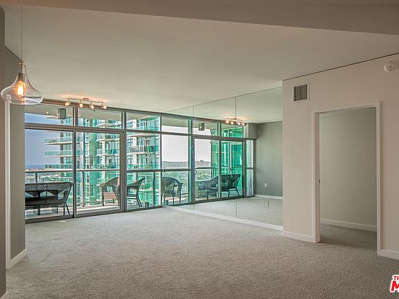 5th image of 13650 Marina Pointe Dr Unit 1504