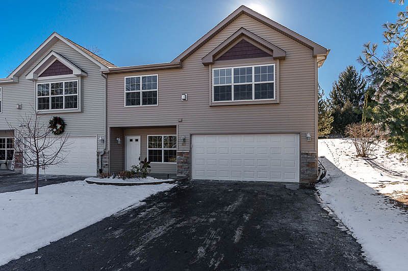 1st image of 160 River Woods Ln #160