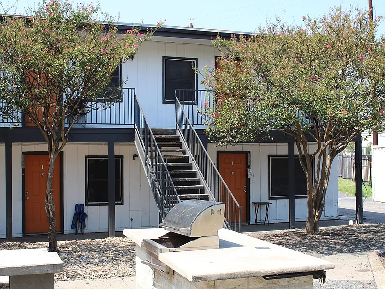 Villas at Mueller — Photo 4