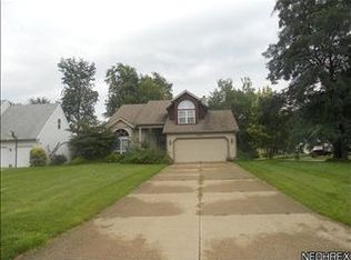 390 Appletree Dr, Painesville, OH 44077