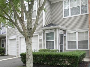 3 Waterville Rd, Manalapan, NJ 07726