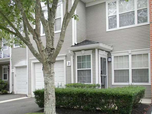 3 Waterville Rd, Manalapan, NJ 07726
