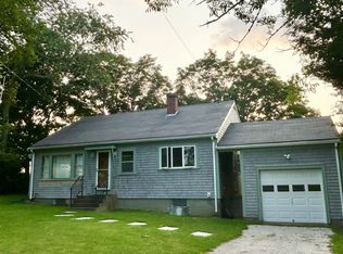 749 W Main Rd, Portsmouth, RI 02871