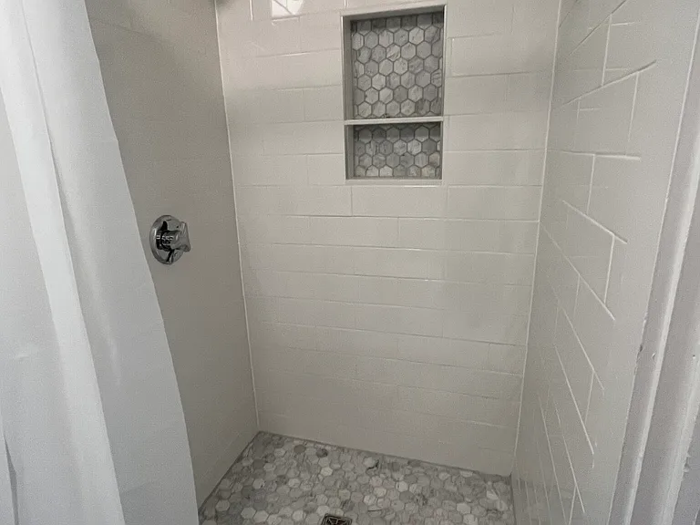 70 Pinckney St #2 — Photo 2