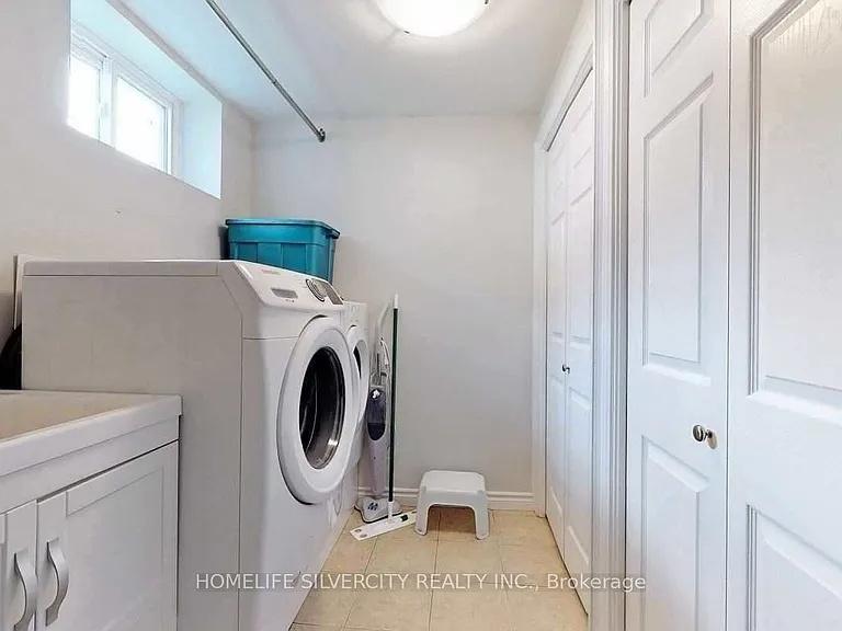 256 Weighton Dr — Photo 23