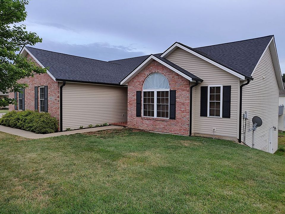 1st image of 2681 Mansfield Pl