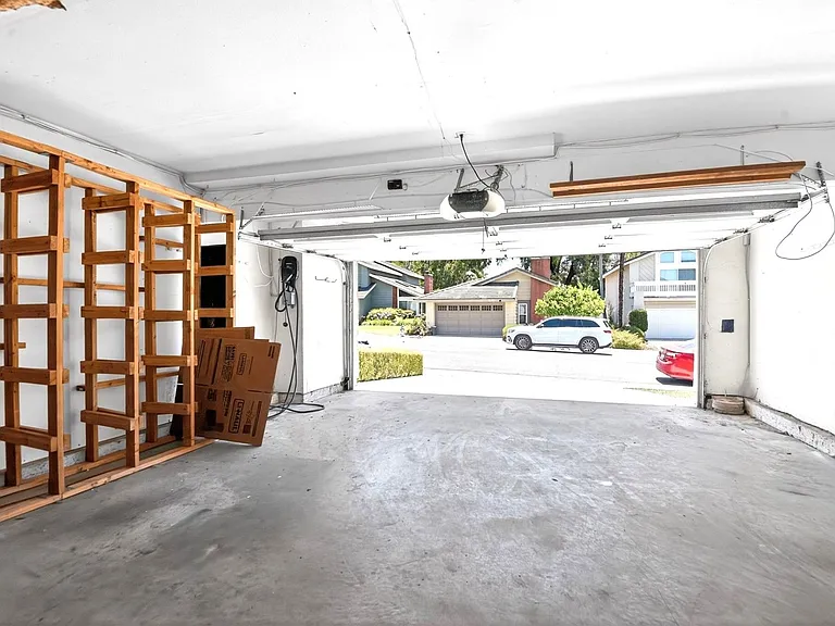 2173 Arbor Cir — Photo 42