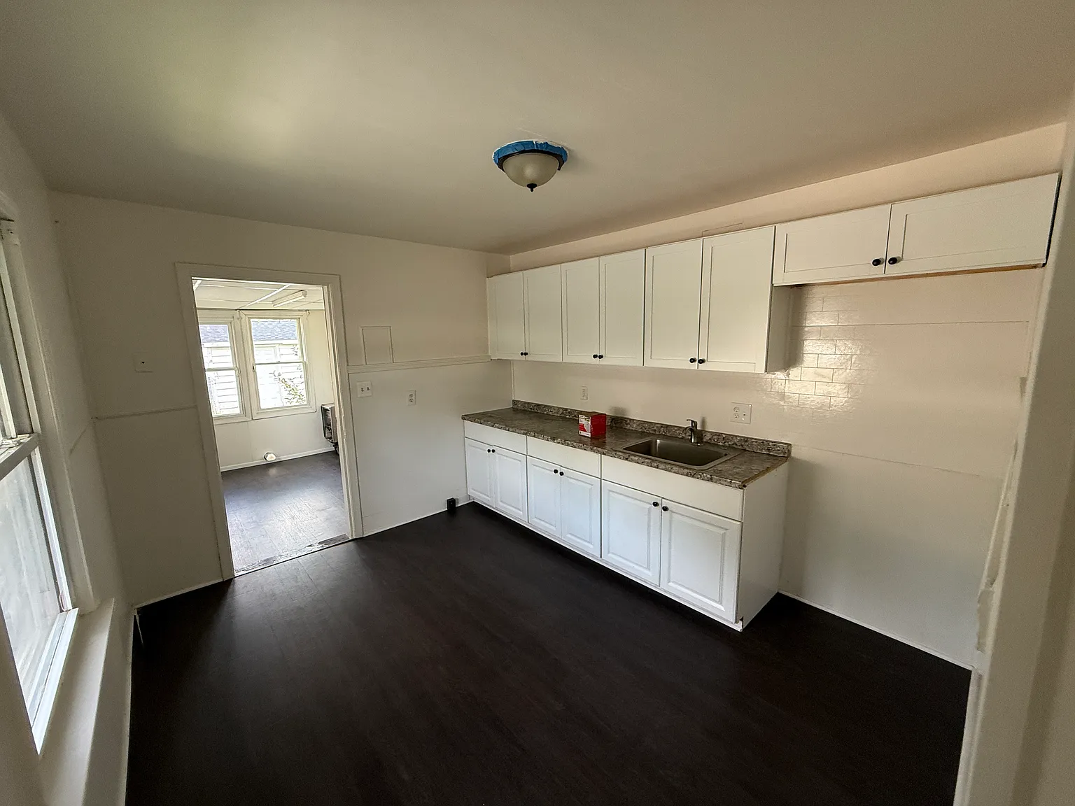 2 bed, 900 sqft, $1,250 — Photo 2