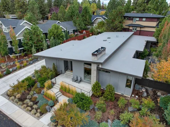 2251 NW Lolo Dr, Bend, OR 97703