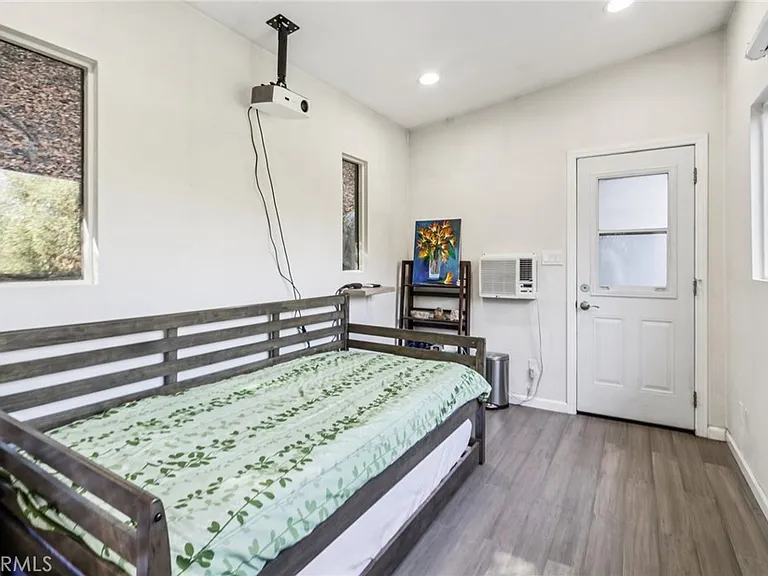 432 Fernwood Pacific Dr — Photo 20