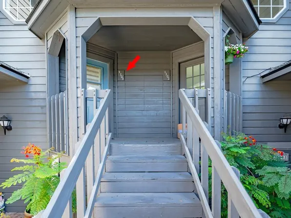 210 Oak St #1203, Rockport, TX 78382