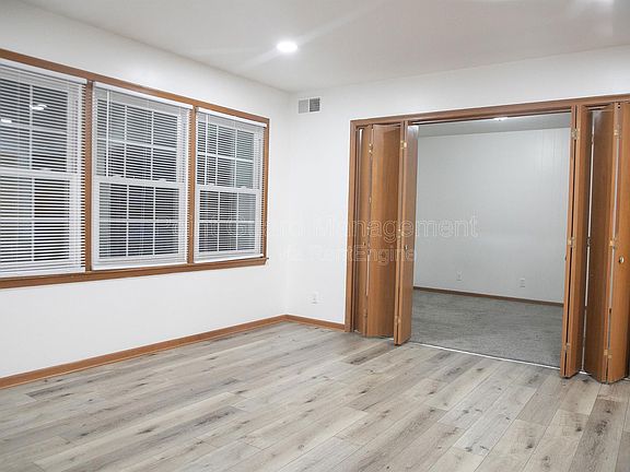 2nd image of 5828 Erskine St APT 4
