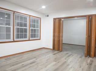 5824 Erskine St #5, Omaha, NE 68104