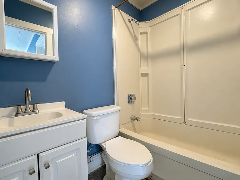 7 West Ln #3C — Photo 6