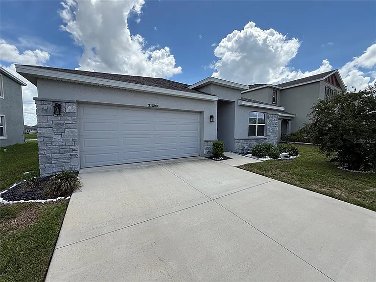 31800 Oyster Trellis Ln — Photo 2