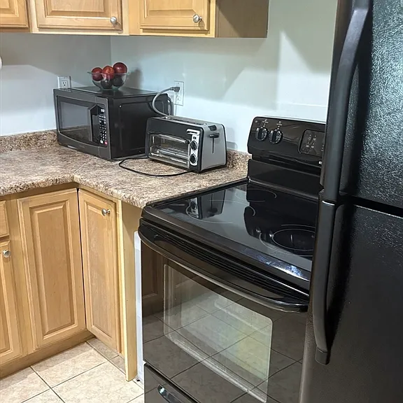 31 Edward Rd #SINGLE FAM — Photo 5