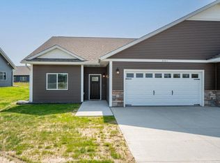 3431 Iris Dr, Eau Claire, WI 54703