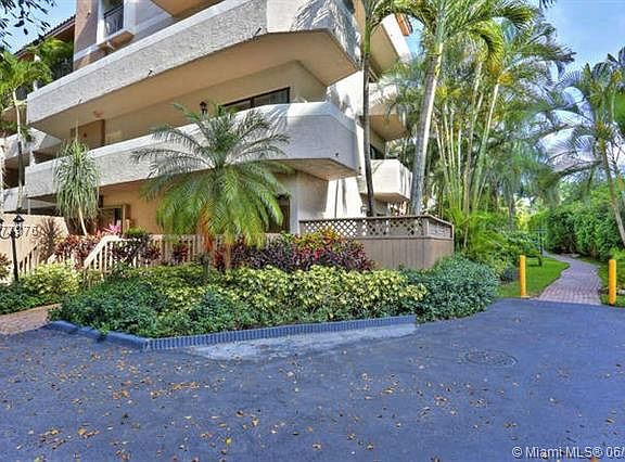 3rd image of 9001 SW 94th St APT 109