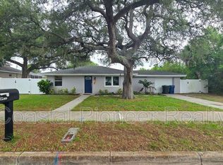 541 Roanoke St, Dunedin, FL 34698