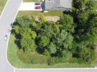 14301 Old Beaver Ln, Chester, VA 23831