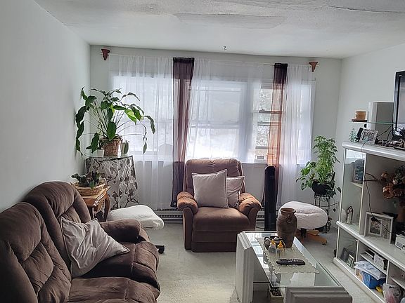 2nd image of 65 Donna Dr Unit C3