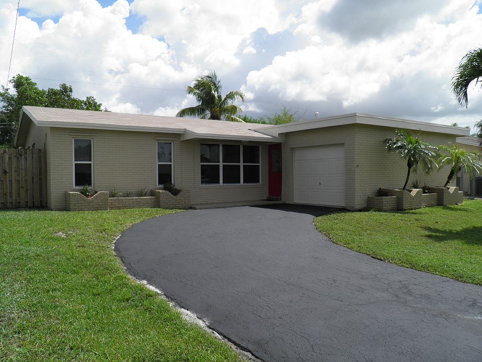 1st image of 11821 NW 31st Pl