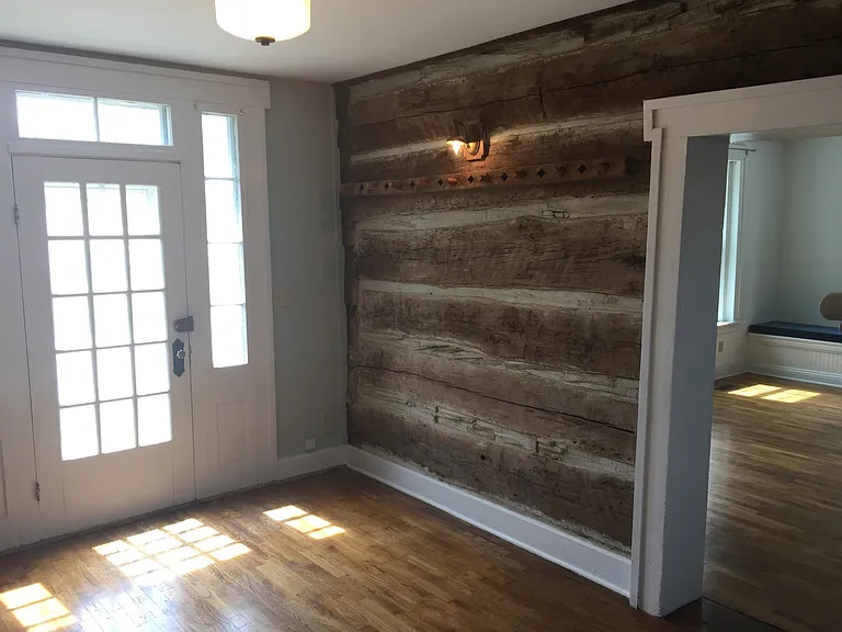 209 N Mulberry St — Photo 3