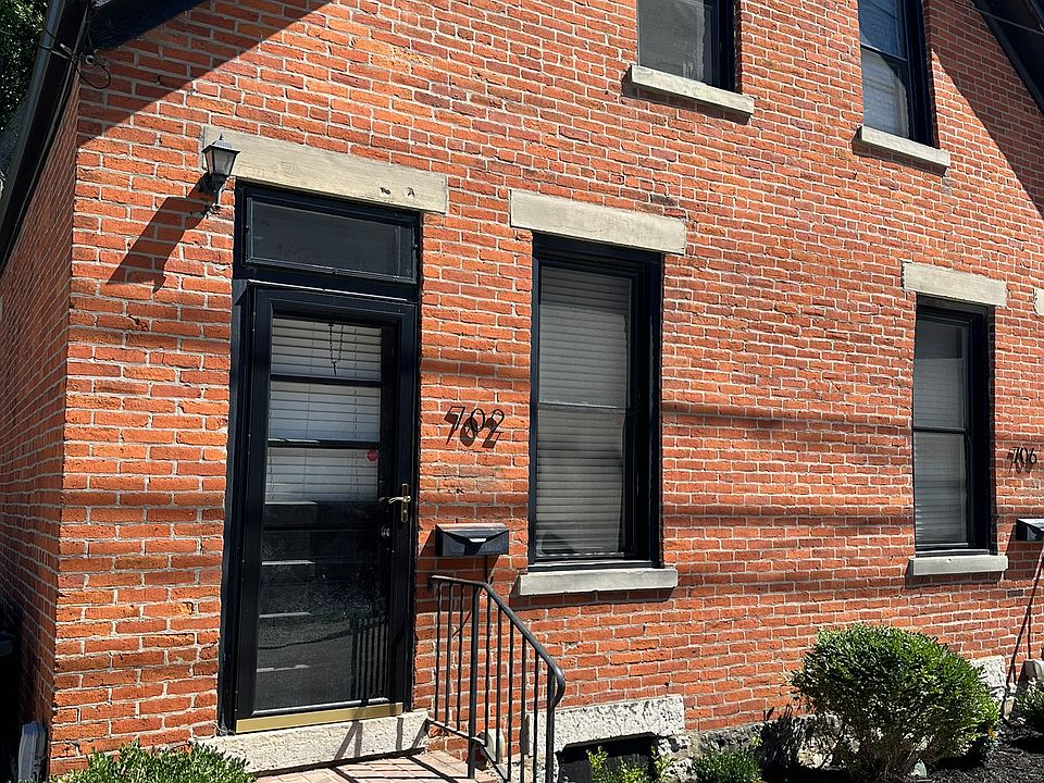 Front Door / Landscaping (includes Ring Doorbell and Yale Smartlock)