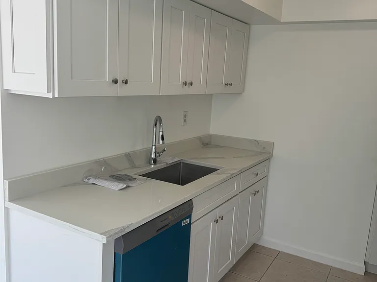 2142 NW 57th Ave #14-A — Photo 4