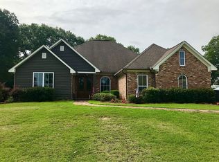 408 Oakleigh Cir, Brandon, MS 39047
