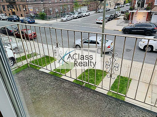 Rented by A Class Realty International | media 22