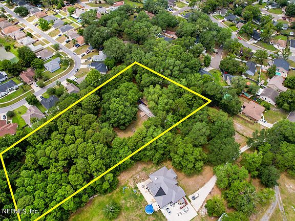 3rd image of 8548 ALDERWOOD Court