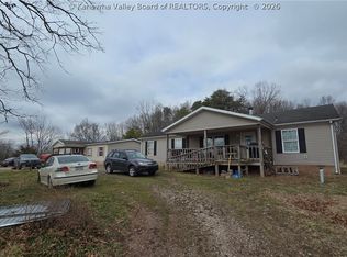 11850 Sandhill Rd, Pt Pleasant, WV 25550