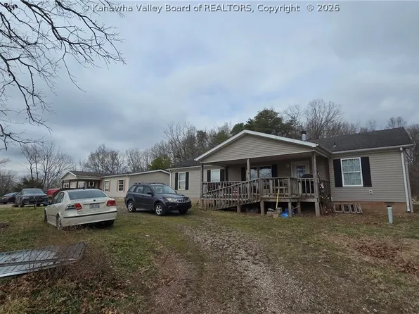 11857 Sandhill Rd, Point Pleasant, WV 25550